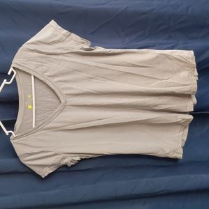 Full cut ladies Large T shirt